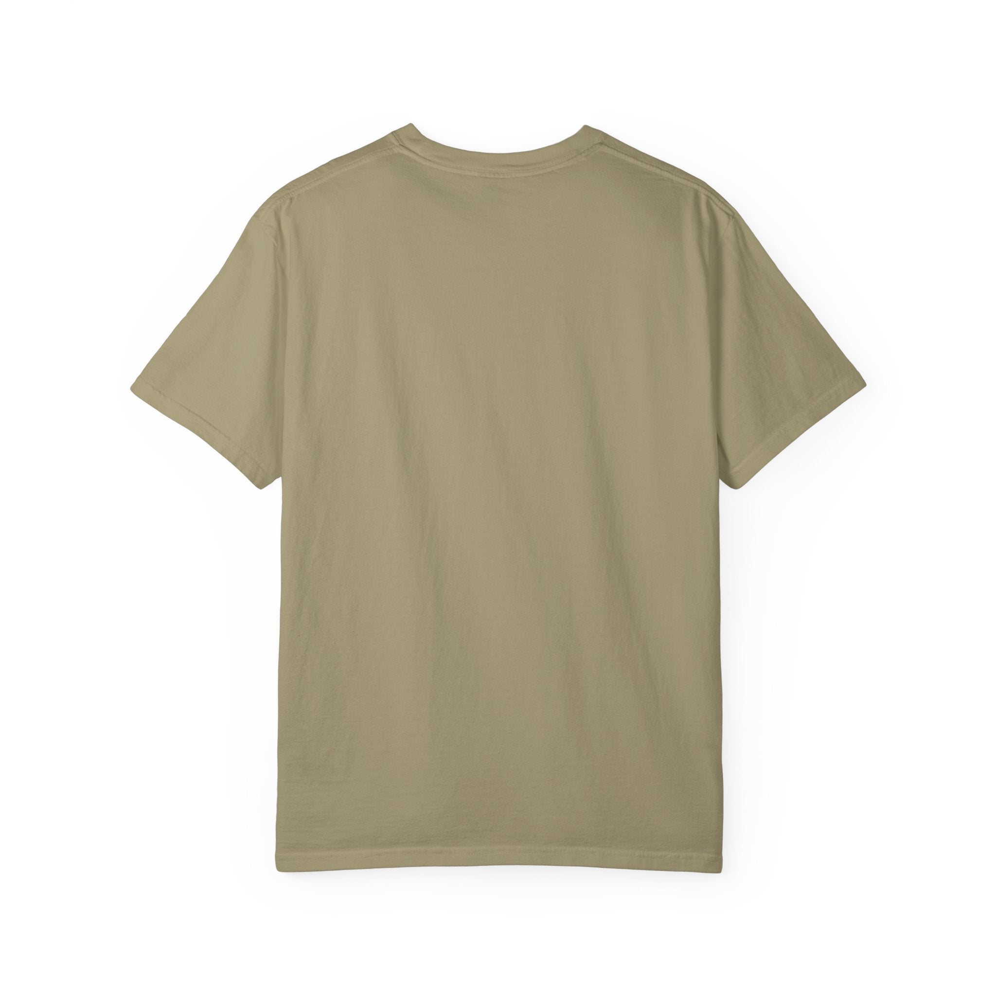 Golden Retriever Mountain Adventure T-Shirt