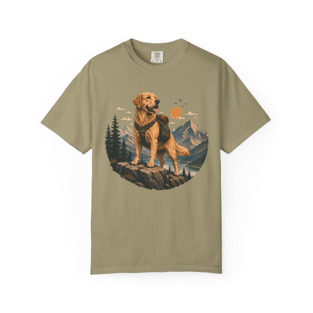 Golden Retriever Mountain Adventure T-Shirt