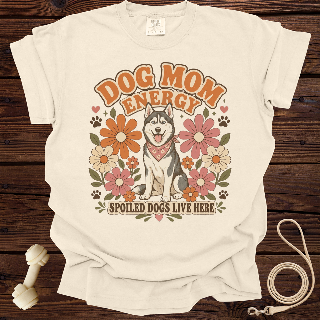 T-shirt with husky graphic, "Dog Mom Energy" text, and flowers.