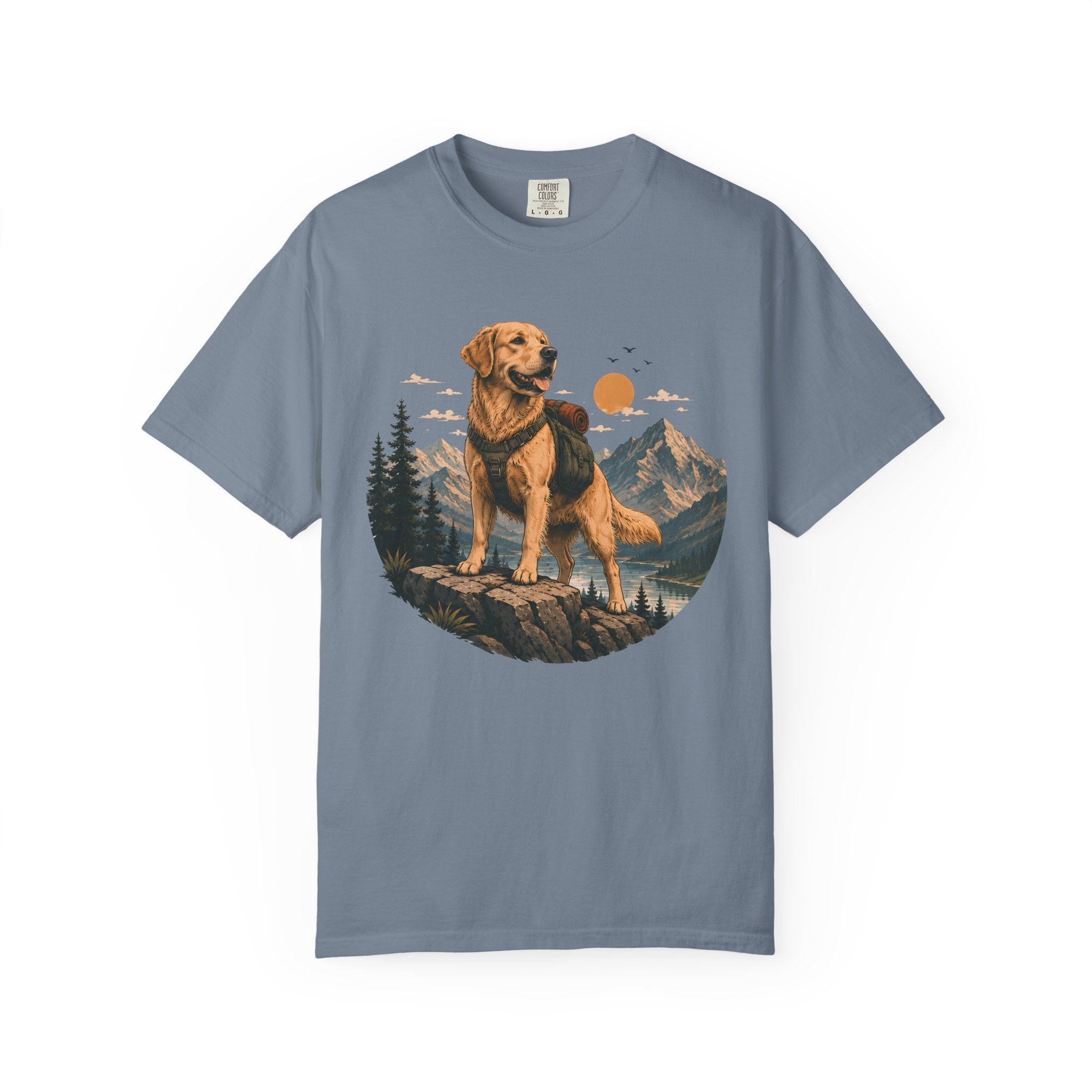 Golden Retriever Mountain Adventure T-Shirt