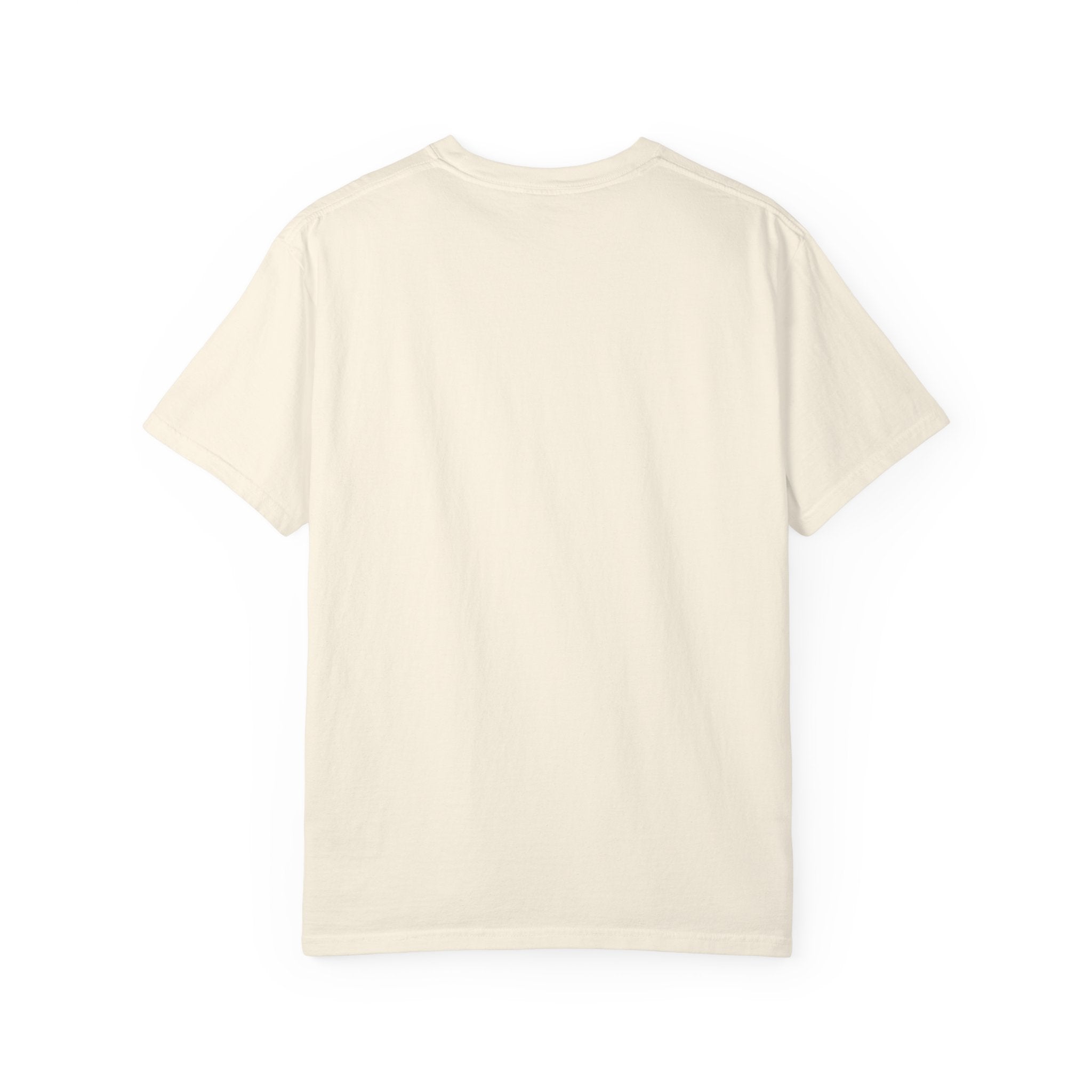 Golden Retriever Mountain Adventure T-Shirt